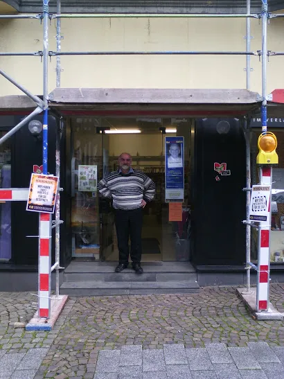 Laden geöffnet trotz Baustelle